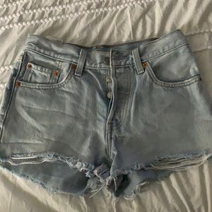 Levi button fly denim shorts. Size 24/0